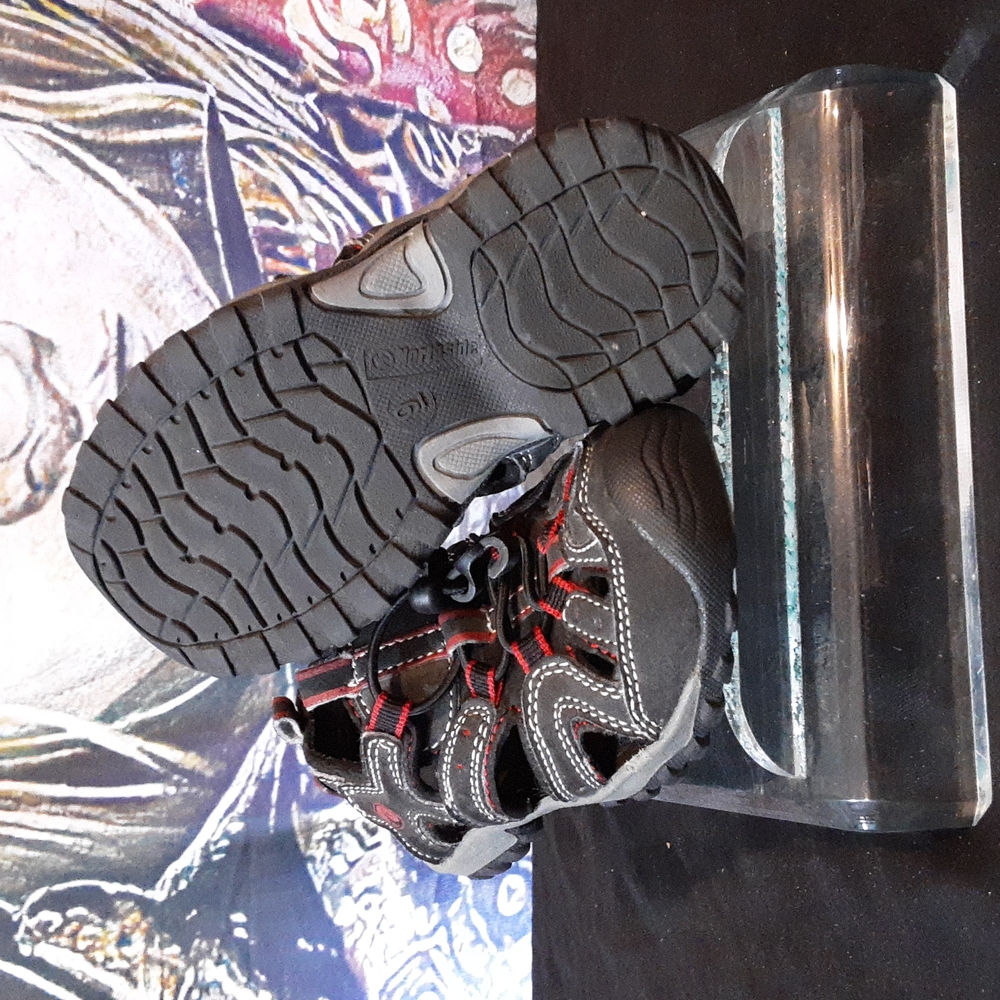 Shoes - Picture 3 of 4